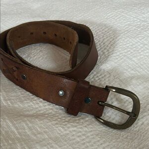 Elegant Brown Leather Women's Belt
